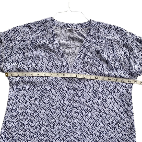 Gap Blue Print Top - Picture 5 of 6